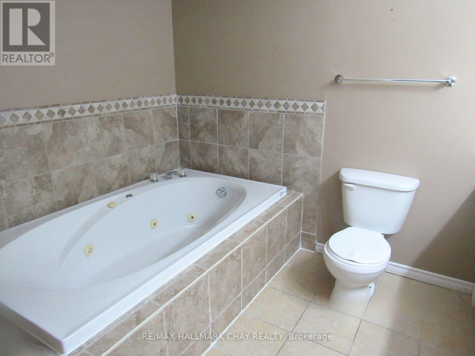 145 Leslie Avenue, Barrie, Ontario  L4N 9P4 - Photo 14 - S12662782