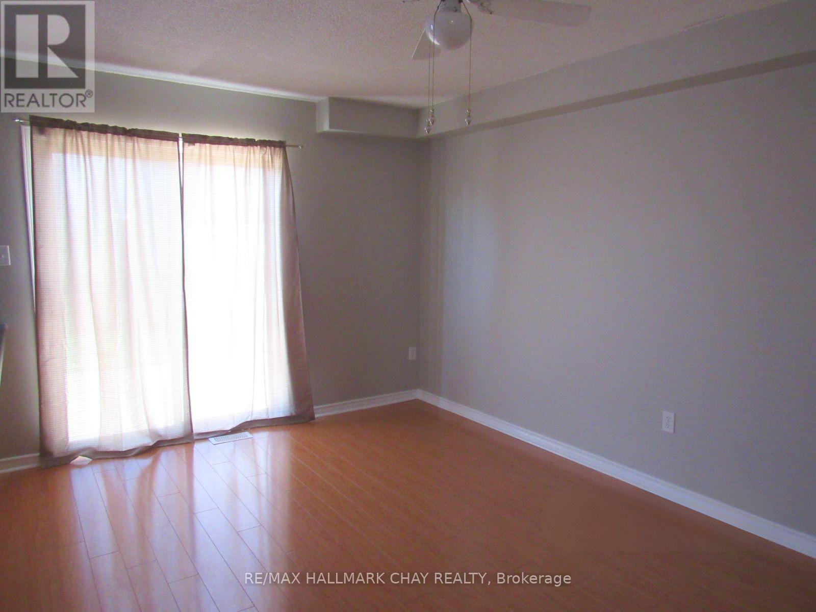 145 Leslie Avenue, Barrie, Ontario  L4N 9P4 - Photo 5 - S12662782