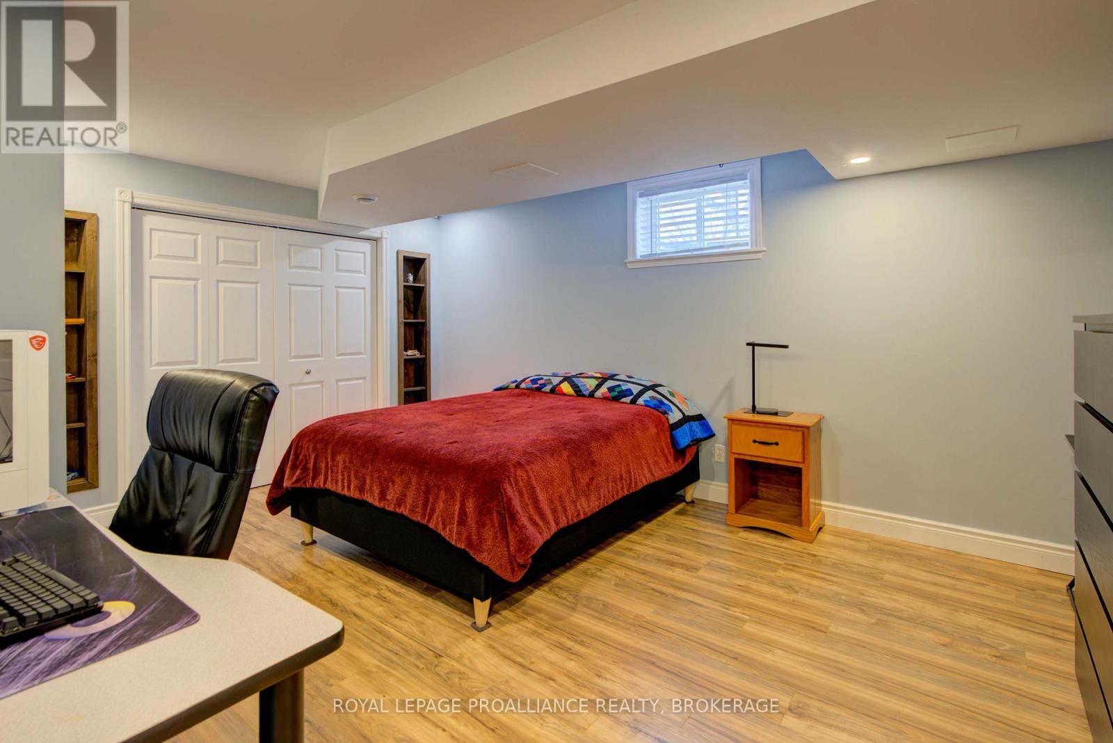 406 Waterloo Drive, Kingston, Ontario  K7M 8K7 - Photo 37 - X12662962