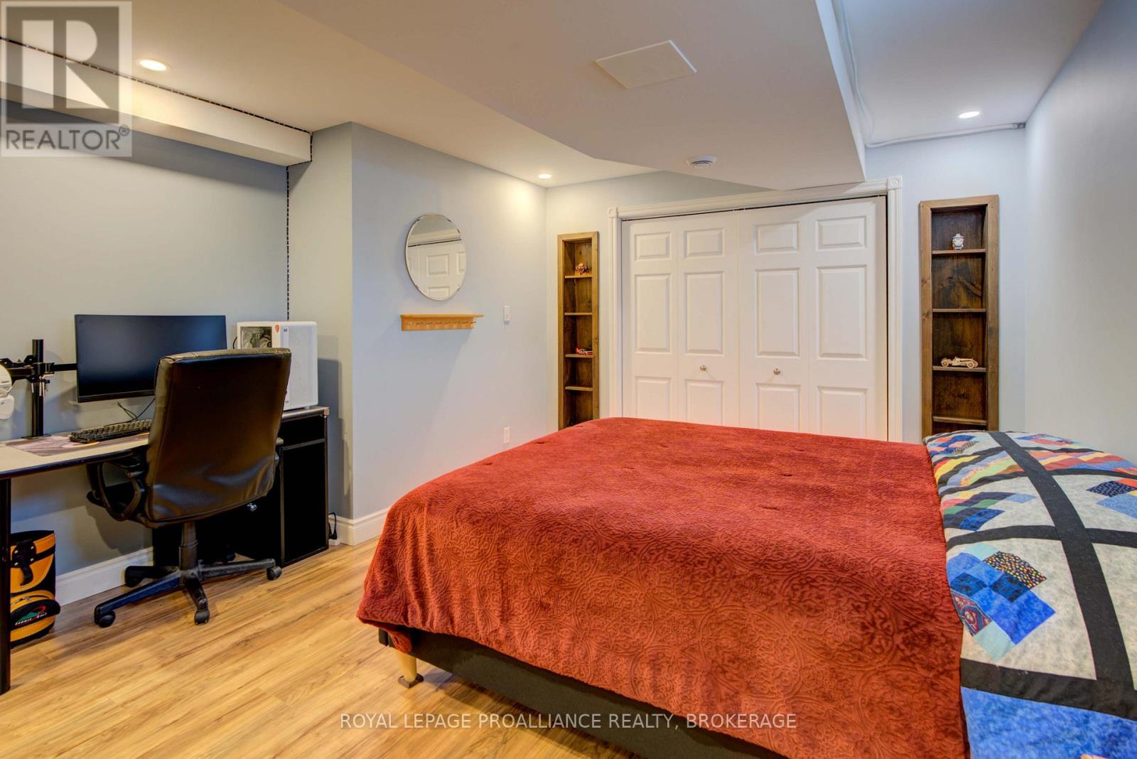 406 Waterloo Drive, Kingston, Ontario  K7M 8K7 - Photo 38 - X12662962