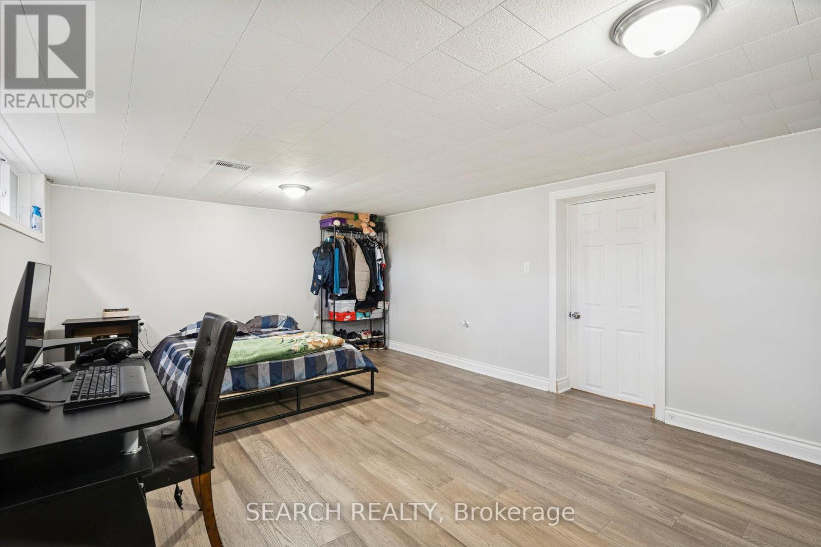 151 The Westway, Toronto, Ontario  M9P 2B6 - Photo 27 - W12584200