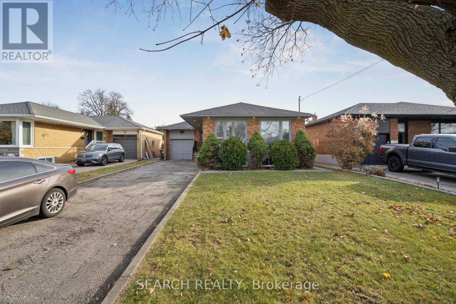 151 The Westway, Toronto, Ontario  M9P 2B6 - Photo 38 - W12584200