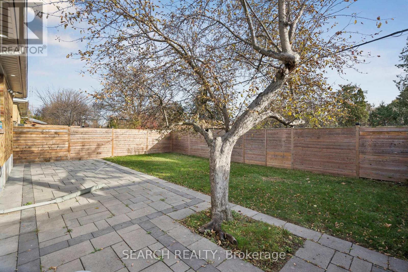 151 The Westway, Toronto, Ontario  M9P 2B6 - Photo 34 - W12584200