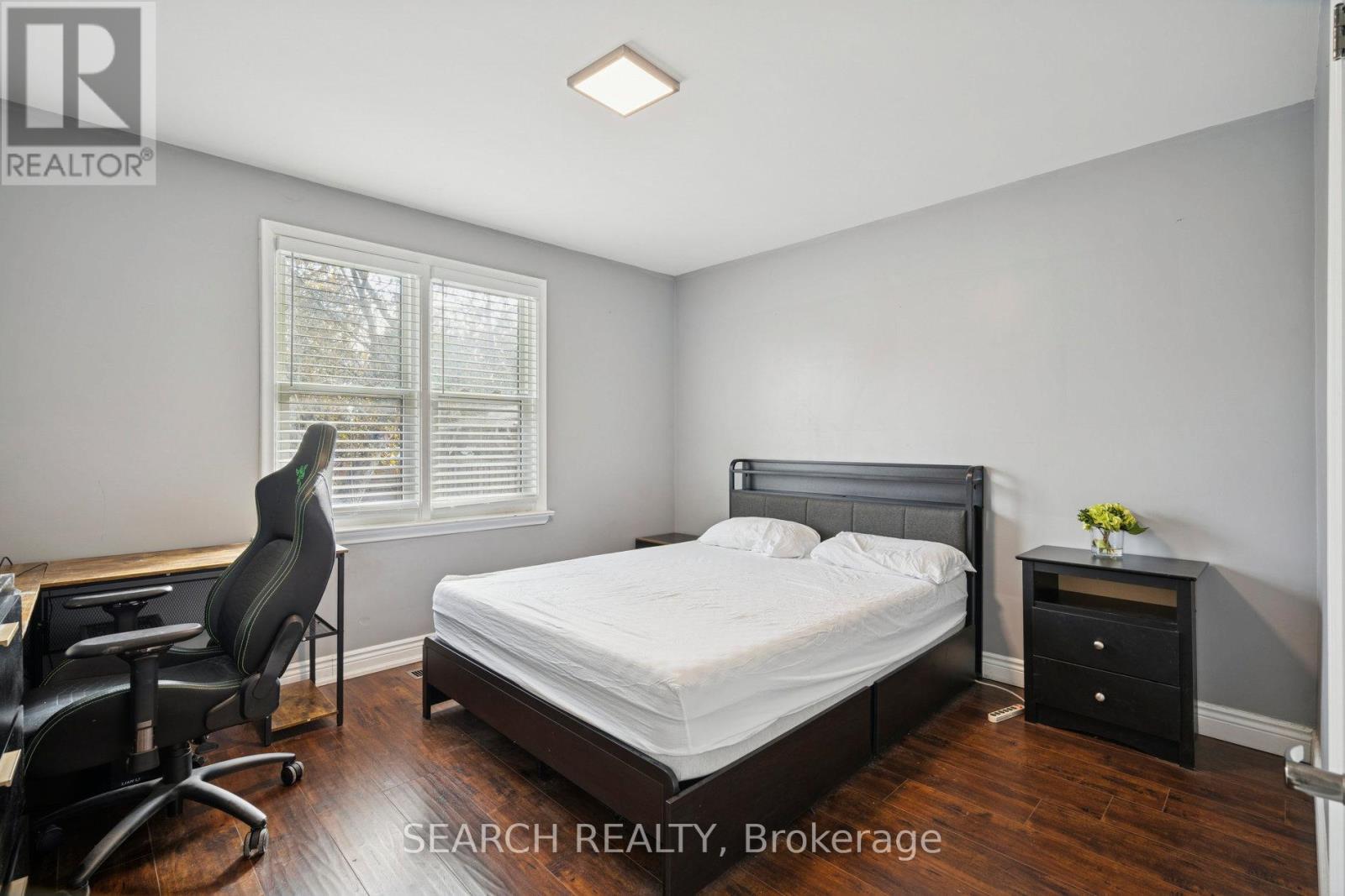 151 The Westway, Toronto, Ontario  M9P 2B6 - Photo 13 - W12584200