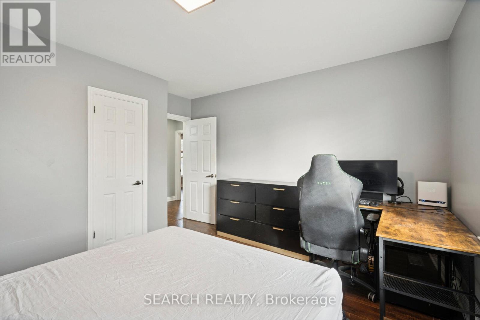 151 The Westway, Toronto, Ontario  M9P 2B6 - Photo 14 - W12584200