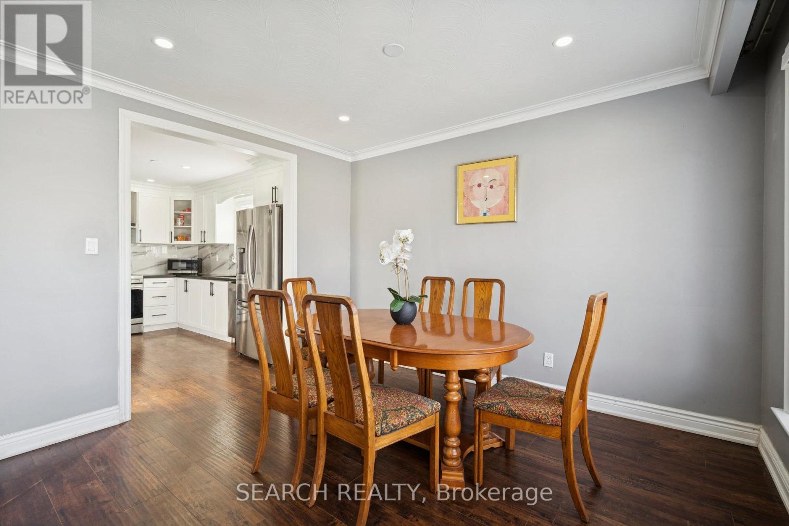 151 The Westway, Toronto, Ontario  M9P 2B6 - Photo 7 - W12584200