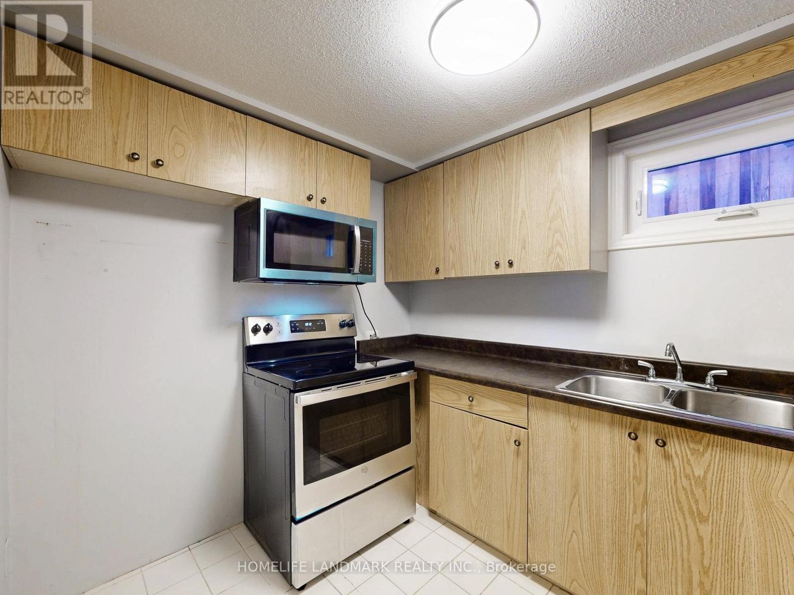 338 Parkridge Crescent, Oakville, Ontario  L6M 1B1 - Photo 44 - W12662754