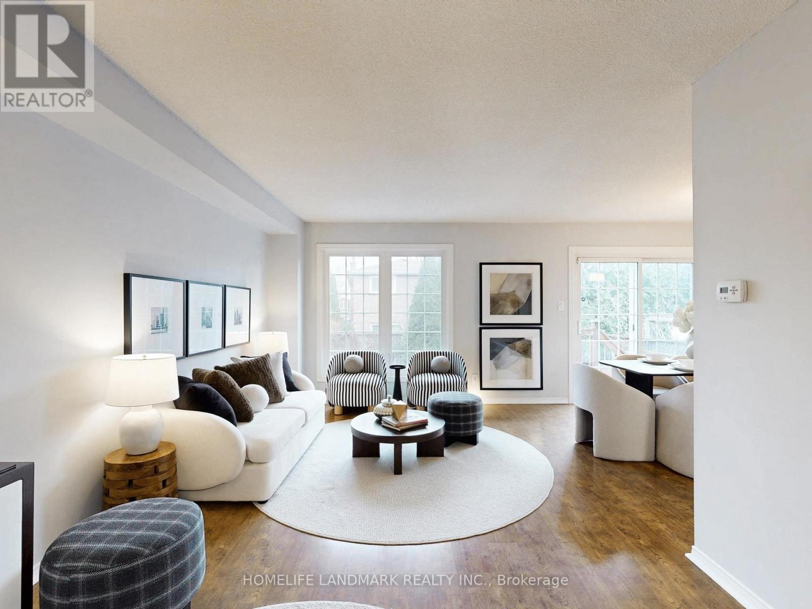 338 Parkridge Crescent, Oakville, Ontario  L6M 1B1 - Photo 5 - W12662754