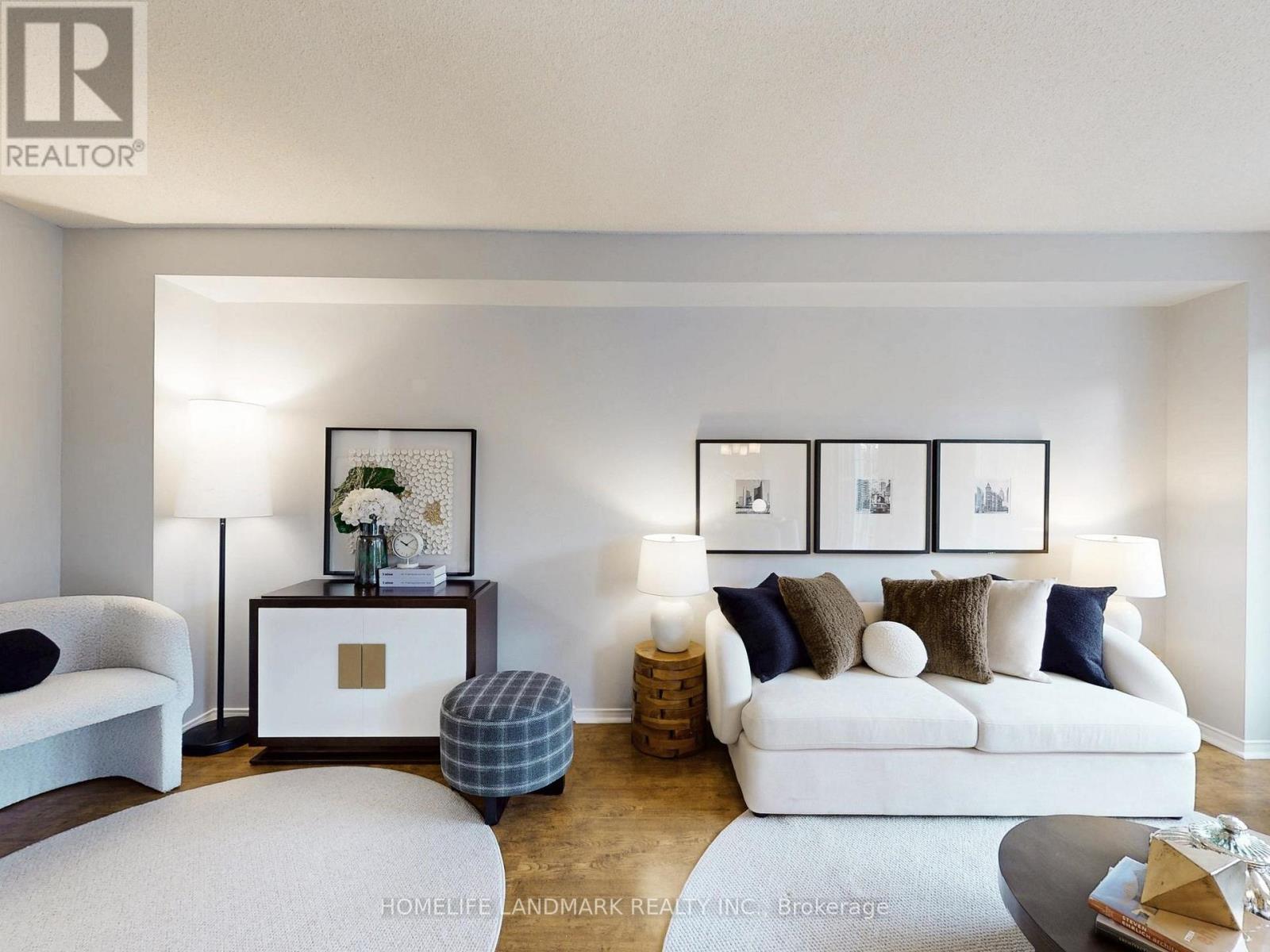 338 Parkridge Crescent, Oakville, Ontario  L6M 1B1 - Photo 6 - W12662754