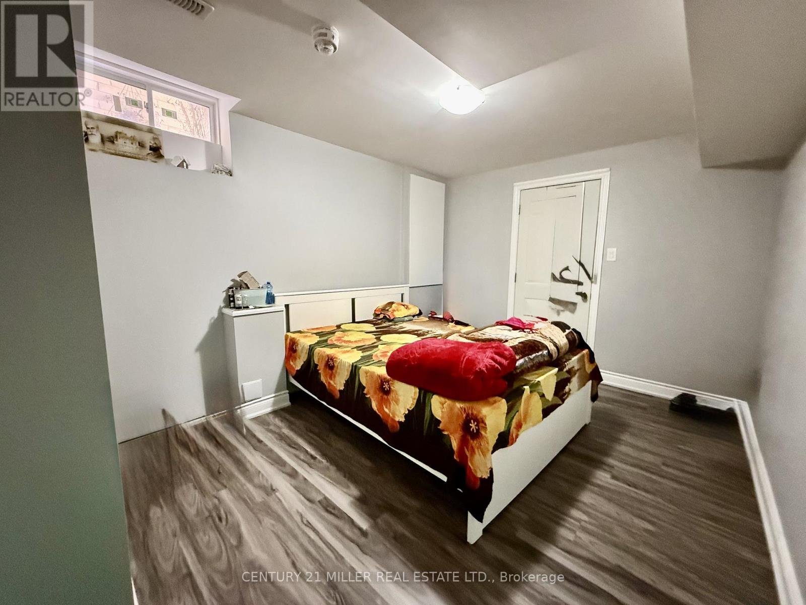 389 Royal West Drive, Brampton, Ontario  L6X 5J9 - Photo 6 - W12662764