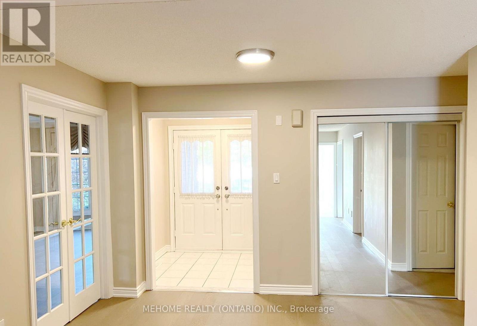 2037 Schoolmaster Circle, Oakville, Ontario  L6M 3A1 - Photo 4 - W12662804