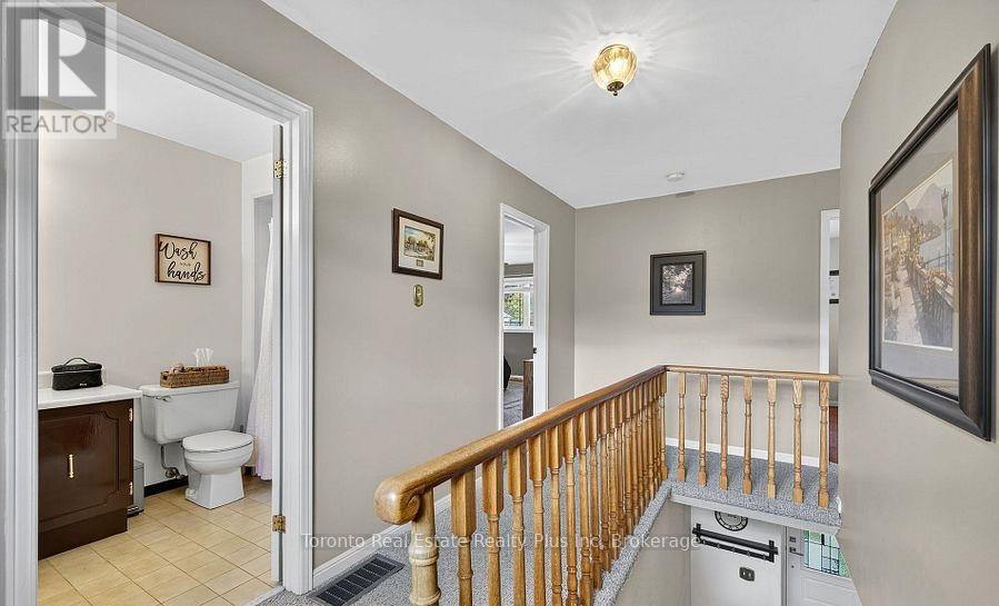 55 Massey Street, Brampton, Ontario  L6S 2V8 - Photo 7 - W12662844