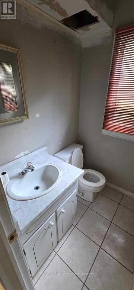 9 Thirty Sixth Street, Toronto, Ontario  M8W 3K8 - Photo 6 - W12662898