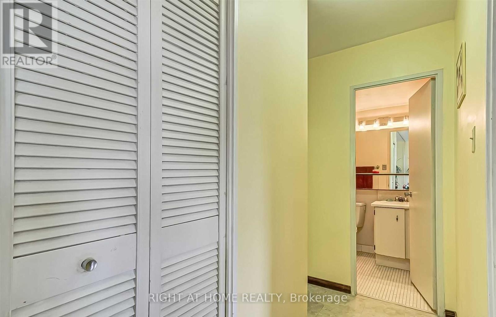 1014 - 455 Sentinel Road, Toronto, Ontario  M3J 1V5 - Photo 11 - W12662900