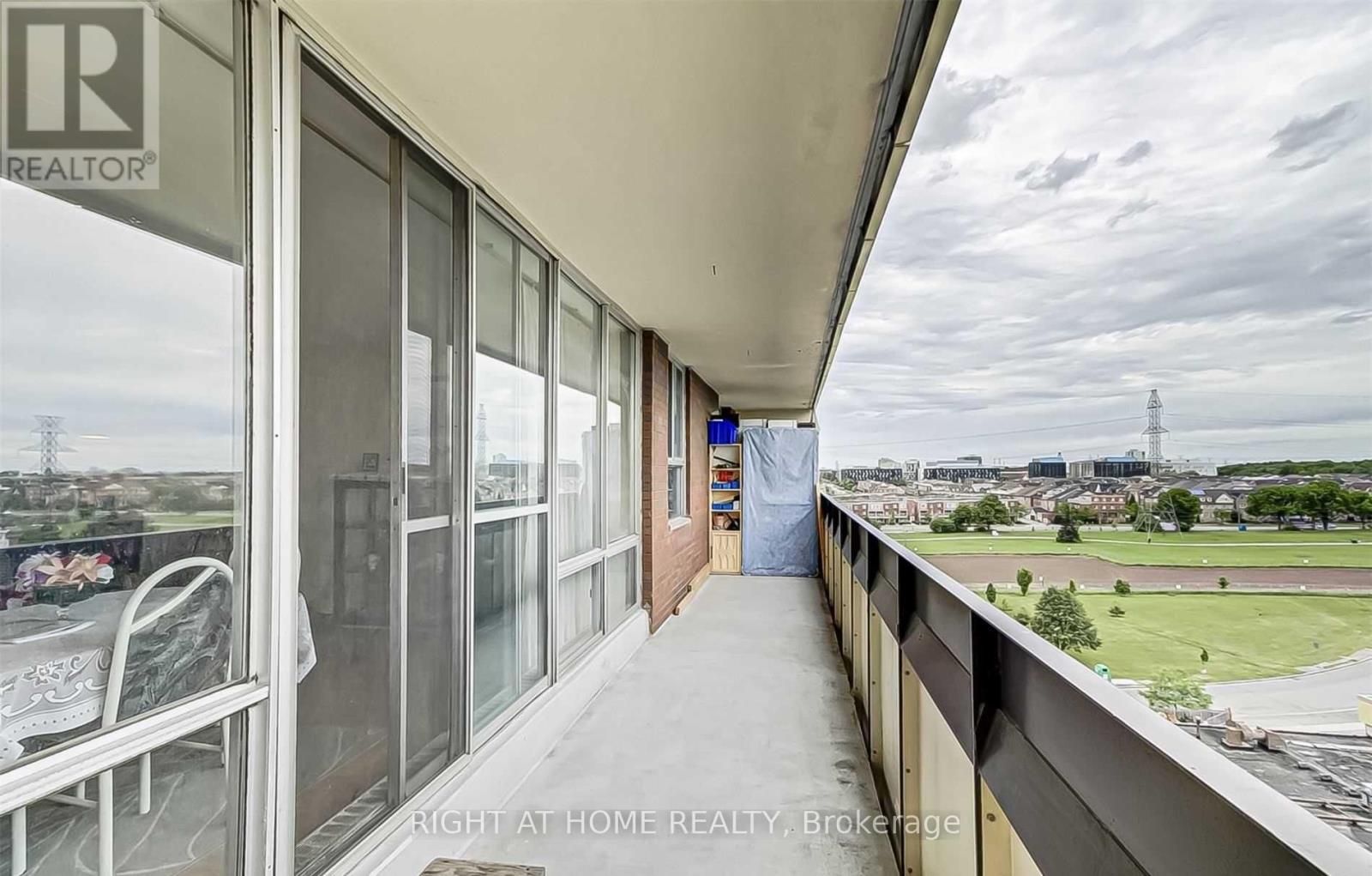 1014 - 455 Sentinel Road, Toronto, Ontario  M3J 1V5 - Photo 19 - W12662900