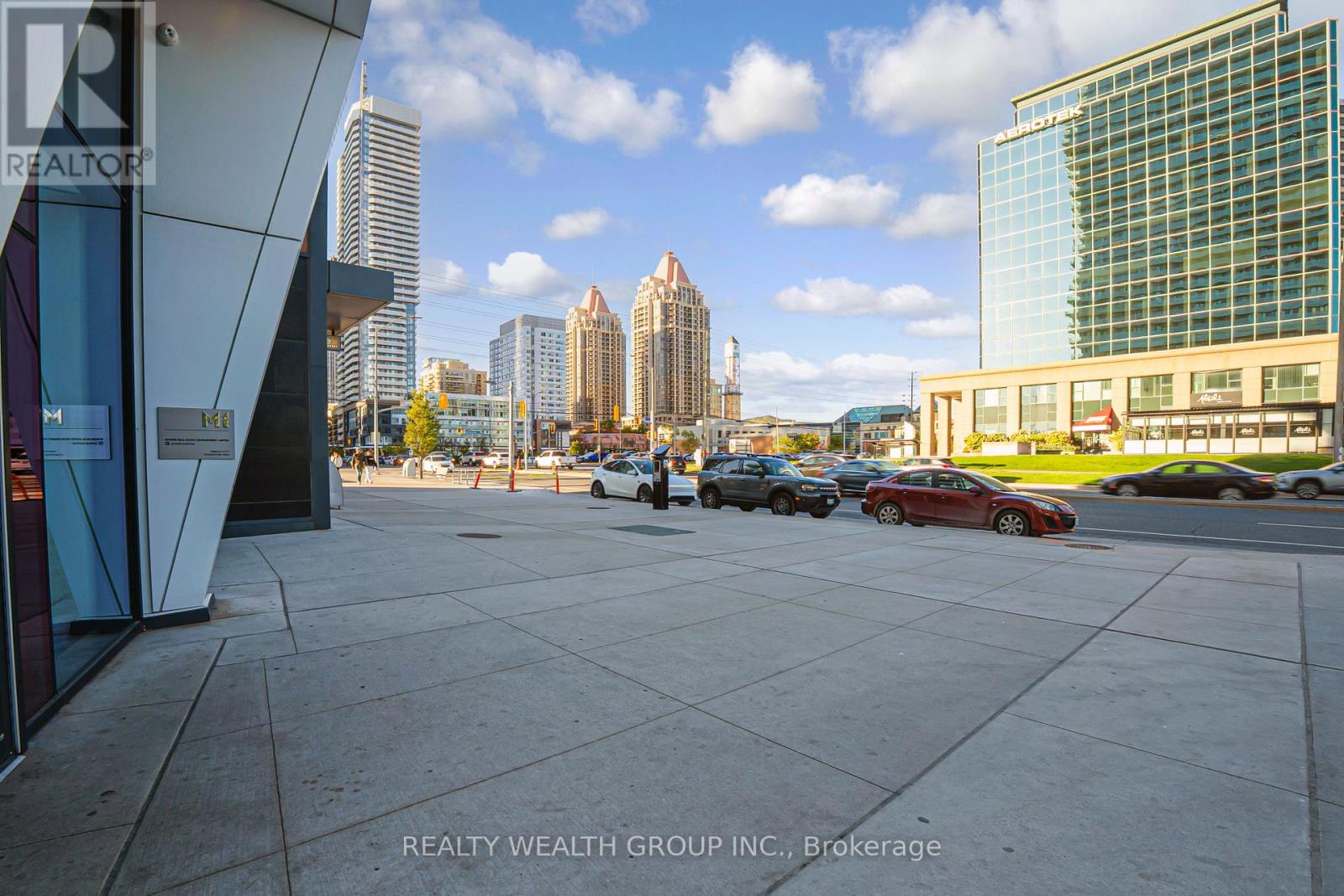 3911 - 3900 Confederation Parkway, Mississauga, Ontario  L5B 0M3 - Photo 27 - W12662944