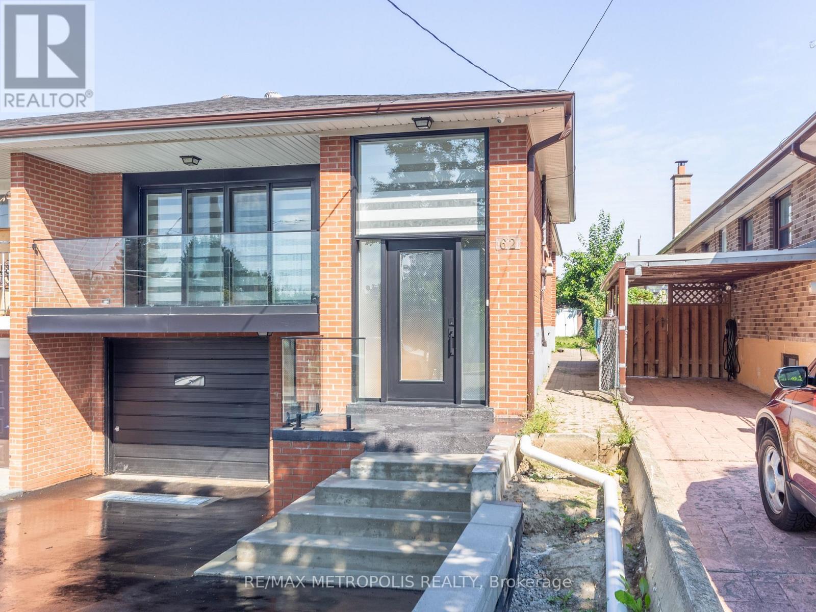 Upper - 62 Davelayne Road, Toronto, Ontario  M9M 2A7 - Photo 7 - W12662948