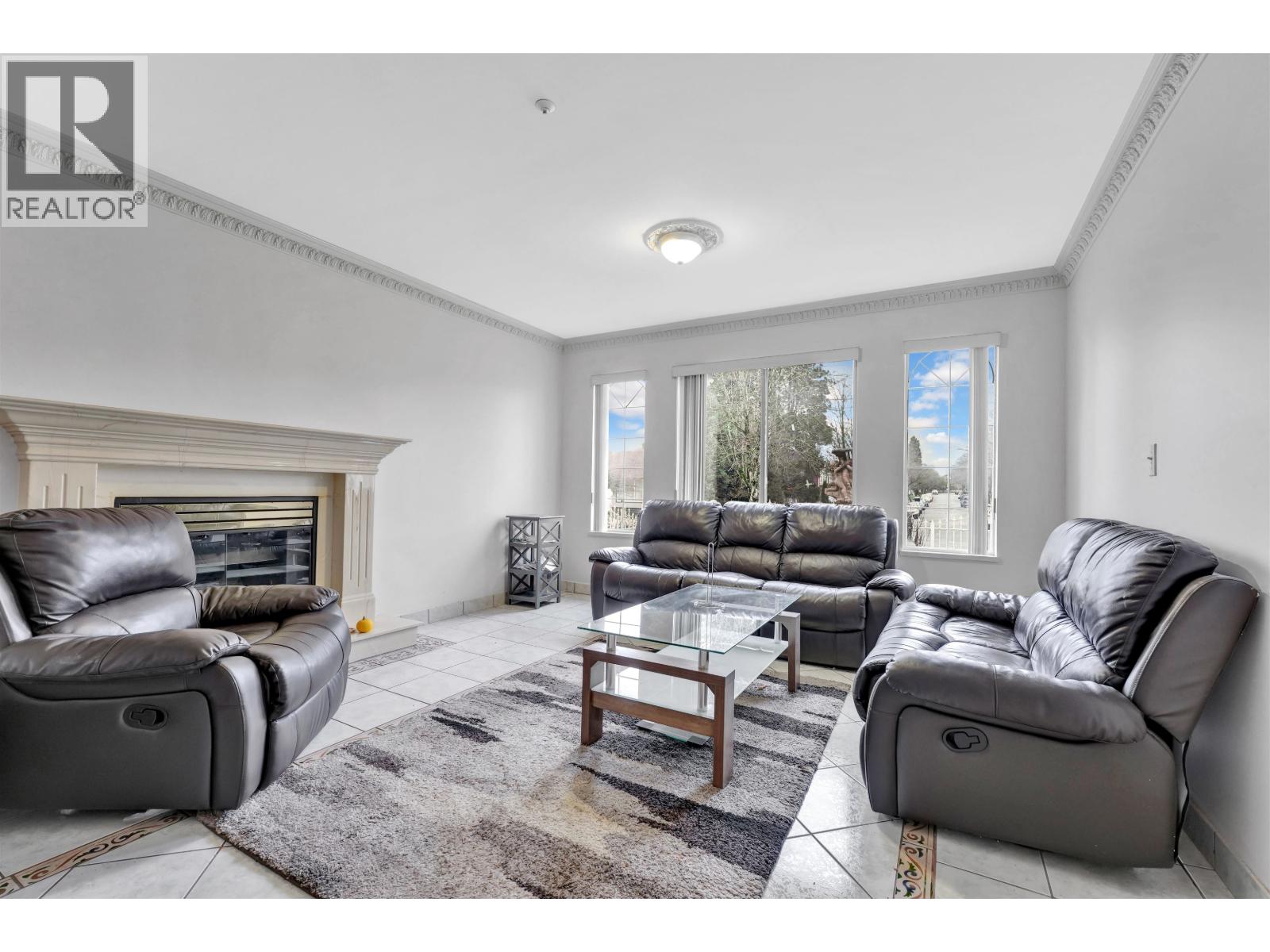 3153 Parker Street, Vancouver, British Columbia  V5K 2V4 - Photo 3 - R3074772