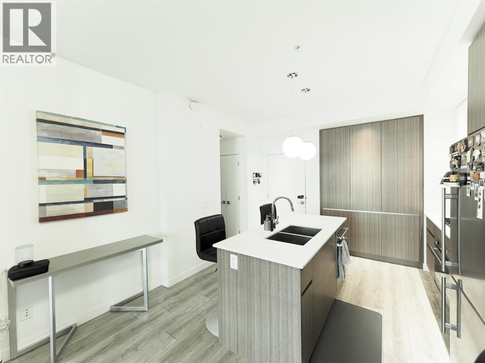 213 516 Foster Avenue, Coquitlam, British Columbia  V3J 0H8 - Photo 6 - R3075731