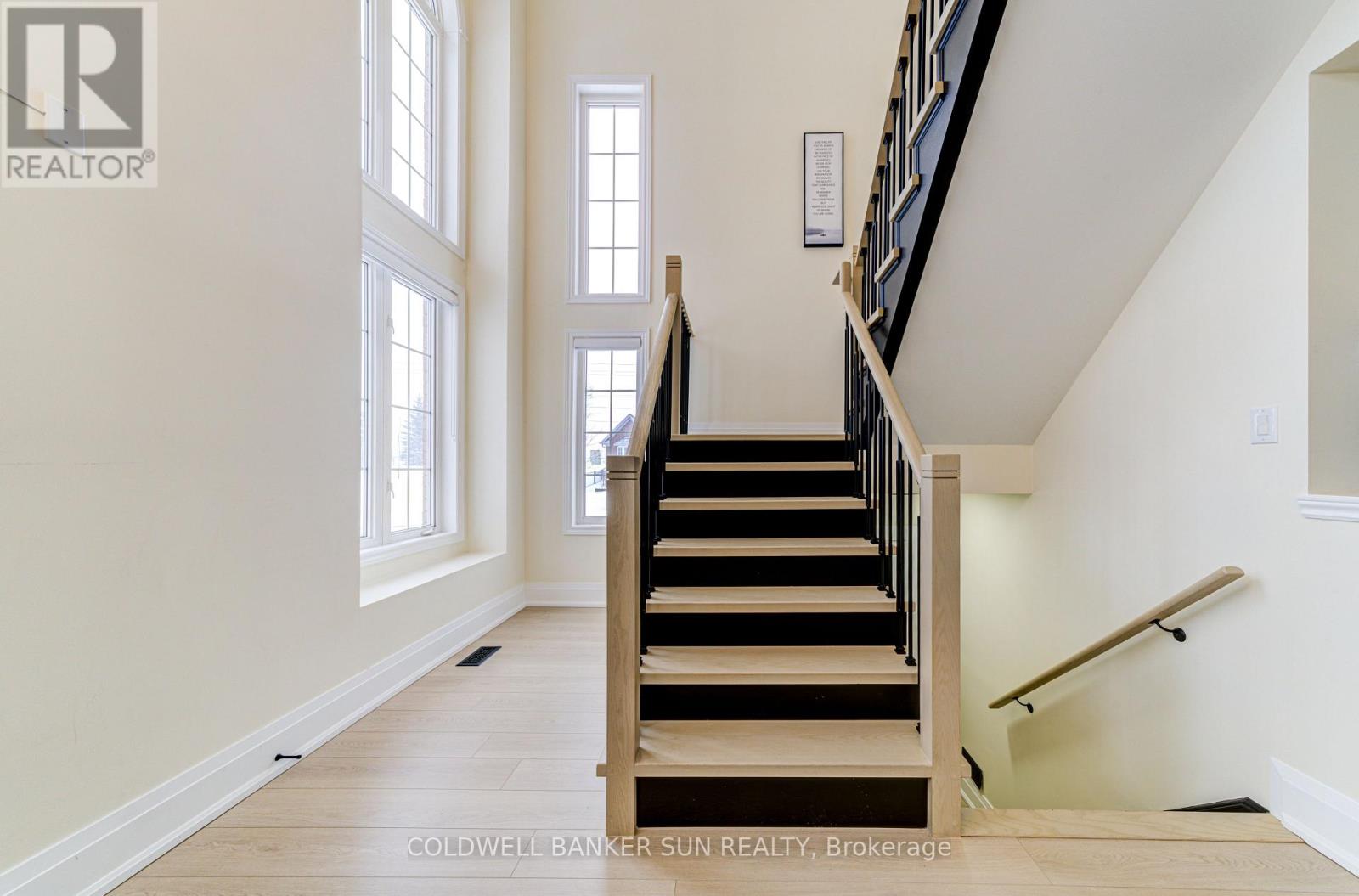 33 Ellis Crescent, Kawartha Lakes, Ontario  K9V 0A5 - Photo 29 - X12662838