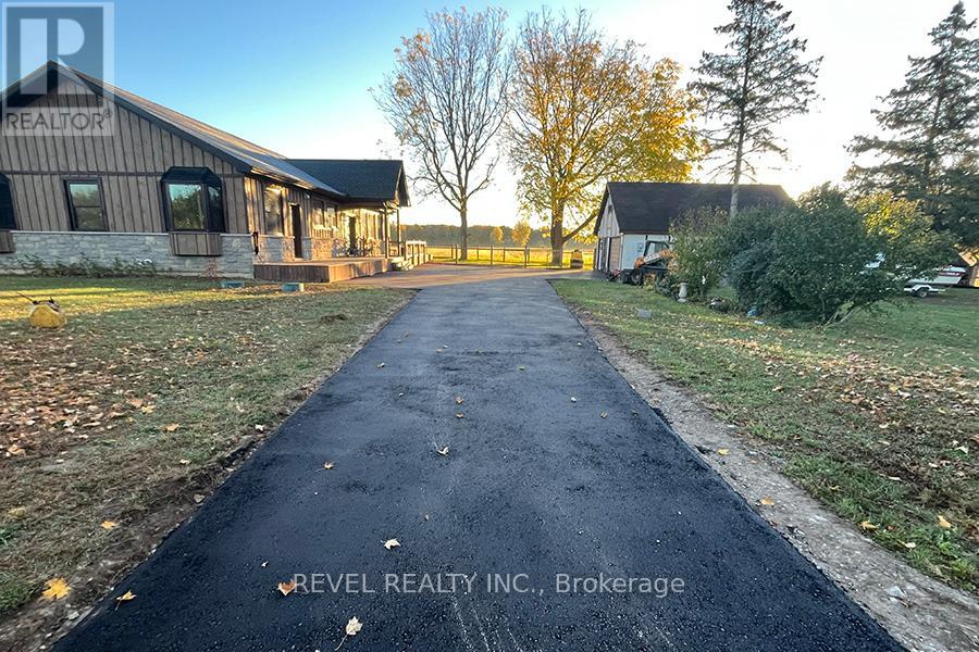 2664 Windham West 1/4 Ln Road, Norfolk, Ontario  N4B 2W5 - Photo 8 - X12662872