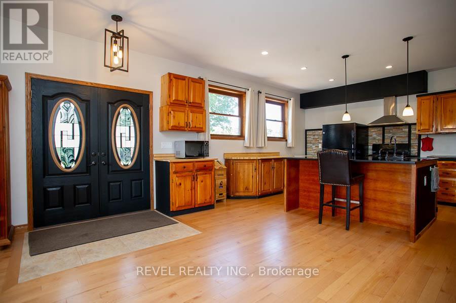 2664 Windham West 1/4 Ln Road, Norfolk, Ontario  N4B 2W5 - Photo 9 - X12662872