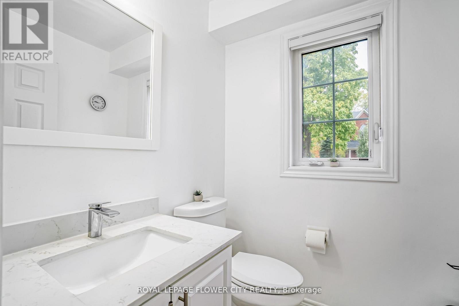 244 Palmer Lane, Woodstock, Ontario  N4T 0G5 - Photo 8 - X12662926