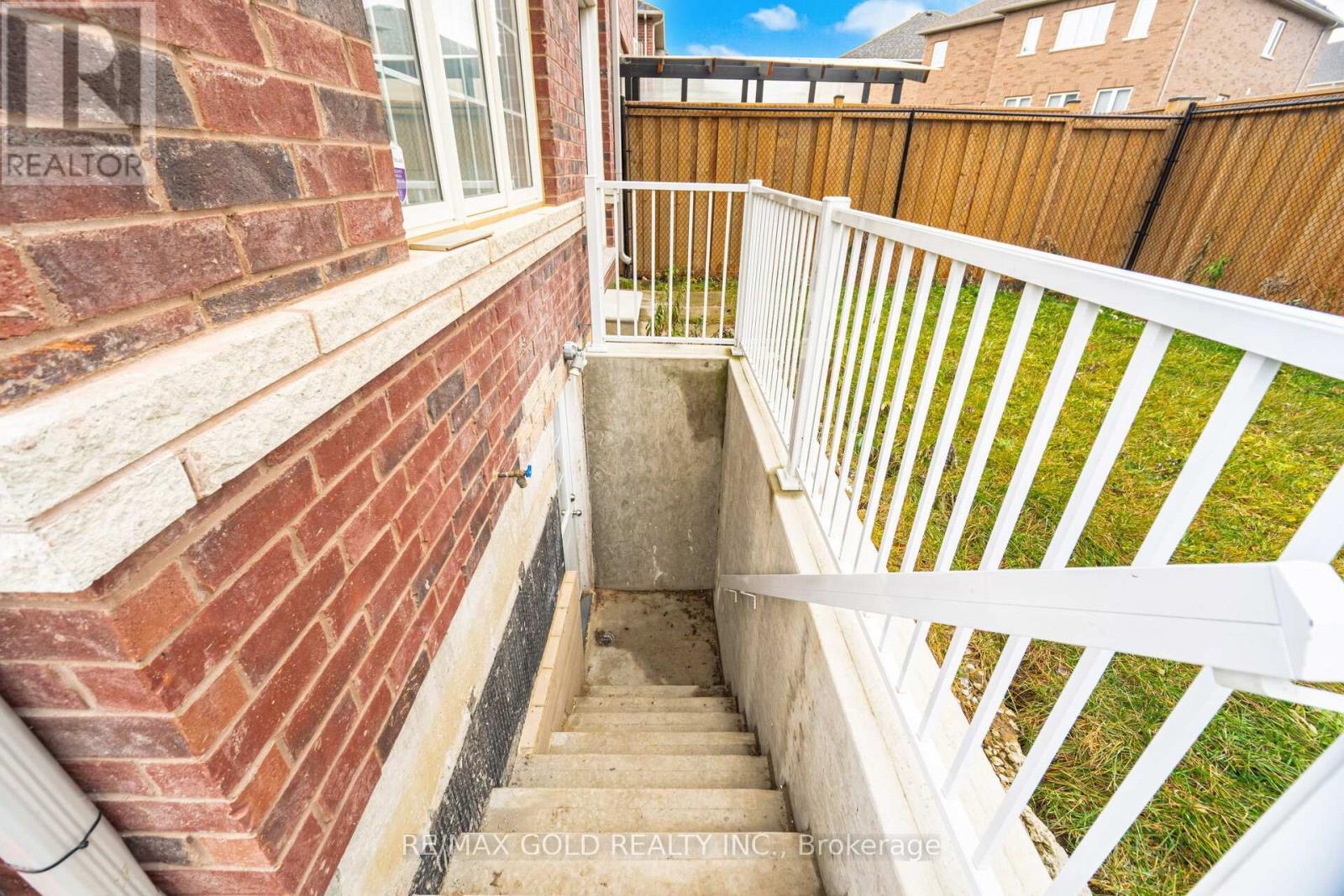 48 Fresnel Road, Brampton, Ontario  L7A 4Z3 - Photo 20 - W12657278