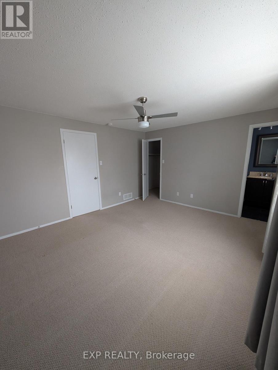 3d Crestlea Crescent, Ottawa, Ontario  K2G 4N1 - Photo 11 - X12631626