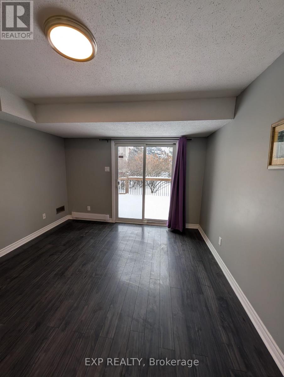 3d Crestlea Crescent, Ottawa, Ontario  K2G 4N1 - Photo 3 - X12631626