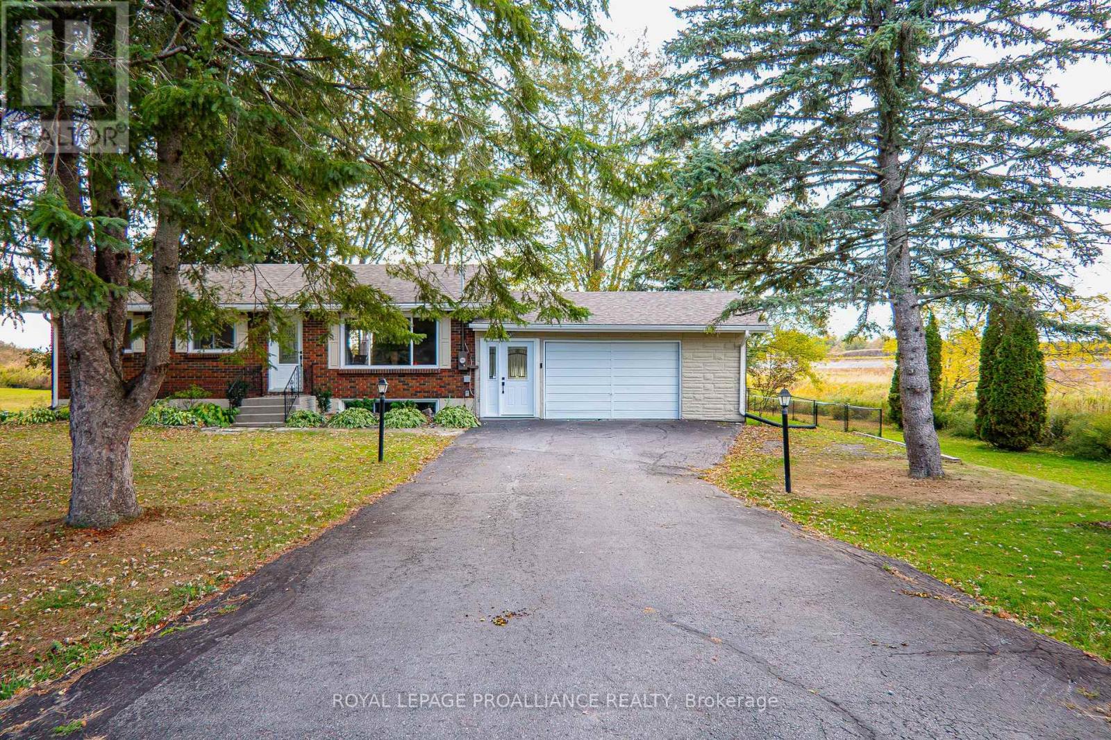 163 Avonlough Road, Belleville, Ontario  K8N 4Z2 - Photo 10 - X12663088