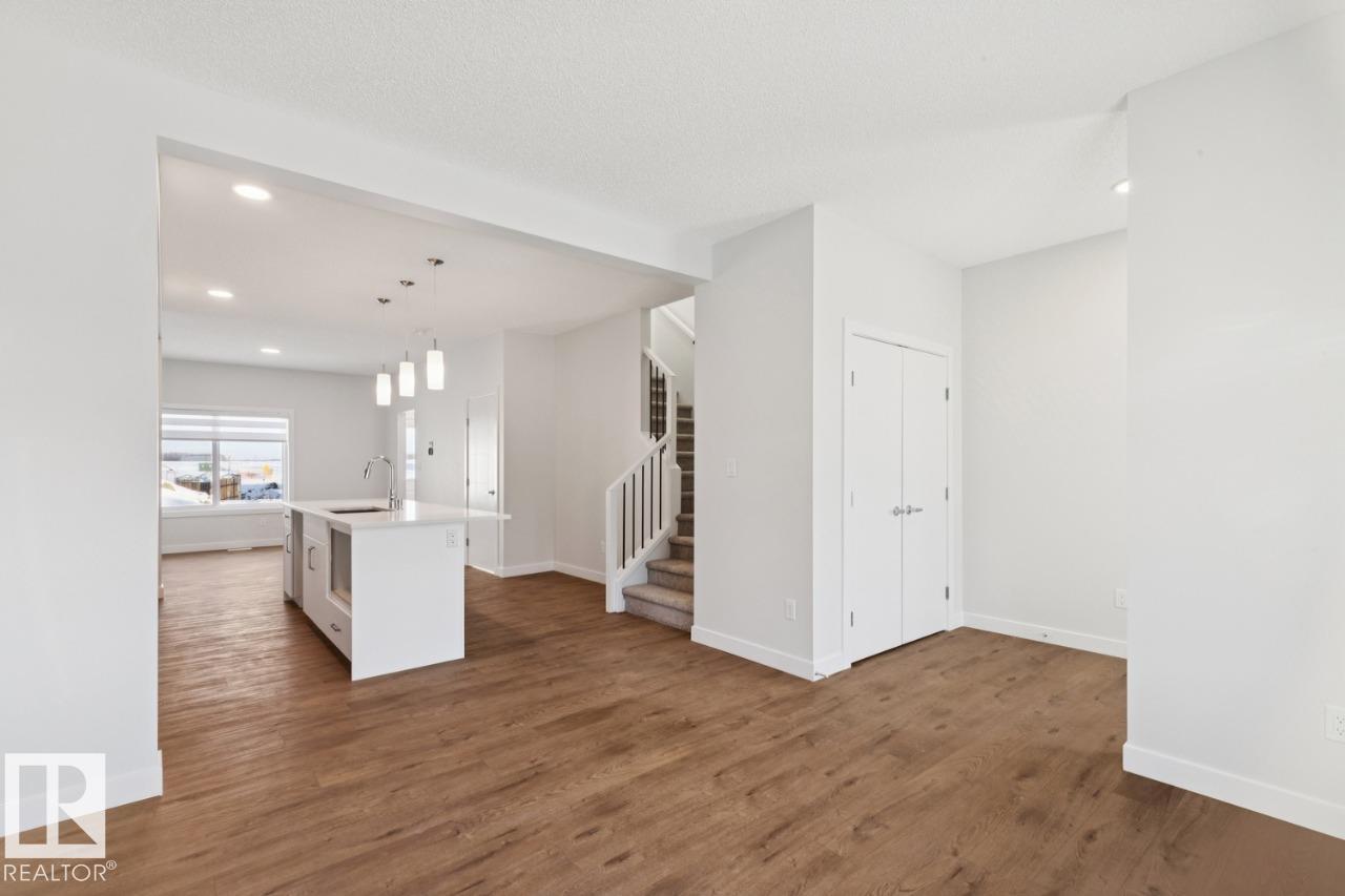1081 Berg Pl, Leduc, Alberta  T9E 1M4 - Photo 7 - E4463817