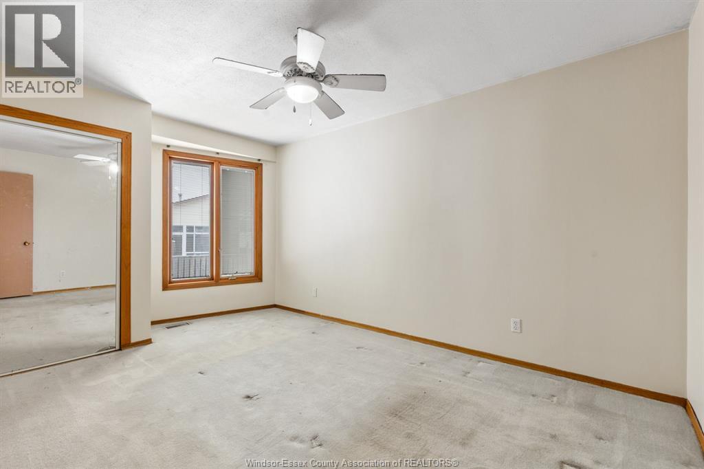 9663 Midfield Crescent, Windsor, Ontario  N8R 1W9 - Photo 16 - 26000135