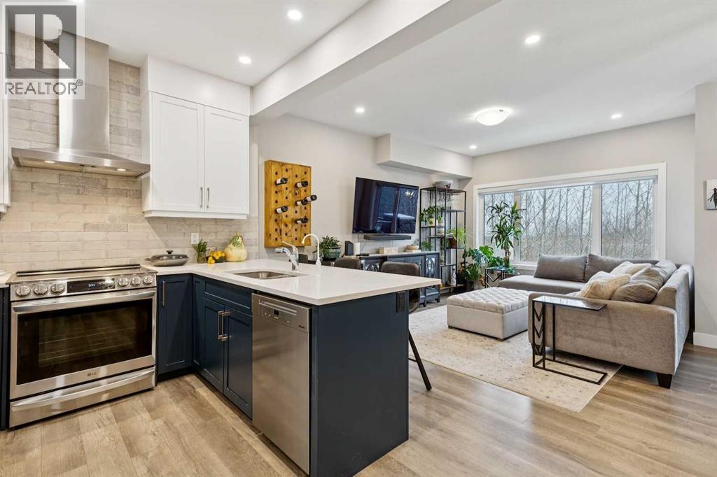 132 Crestridge Common SW, Calgary, Alberta