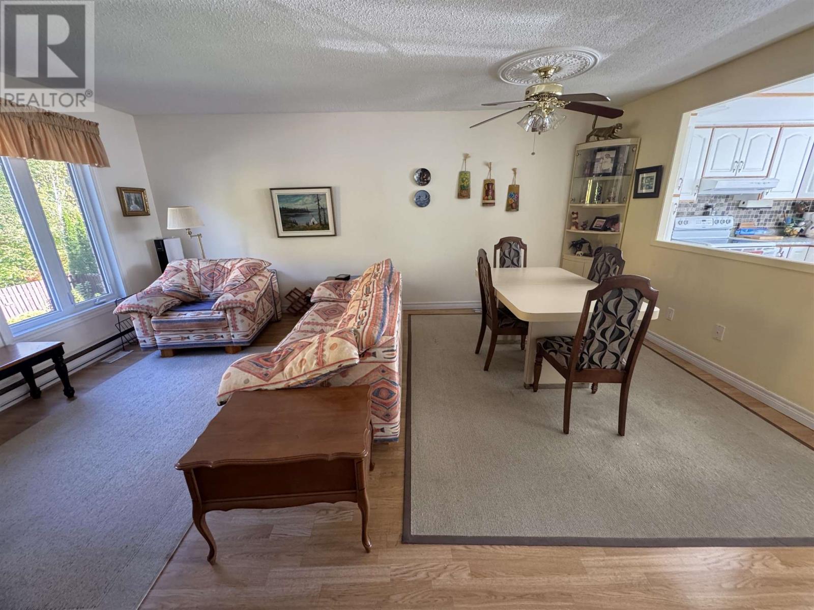 106 Frame Cres, Elliot Lake, Ontario  P5A 2S5 - Photo 4 - SM260021