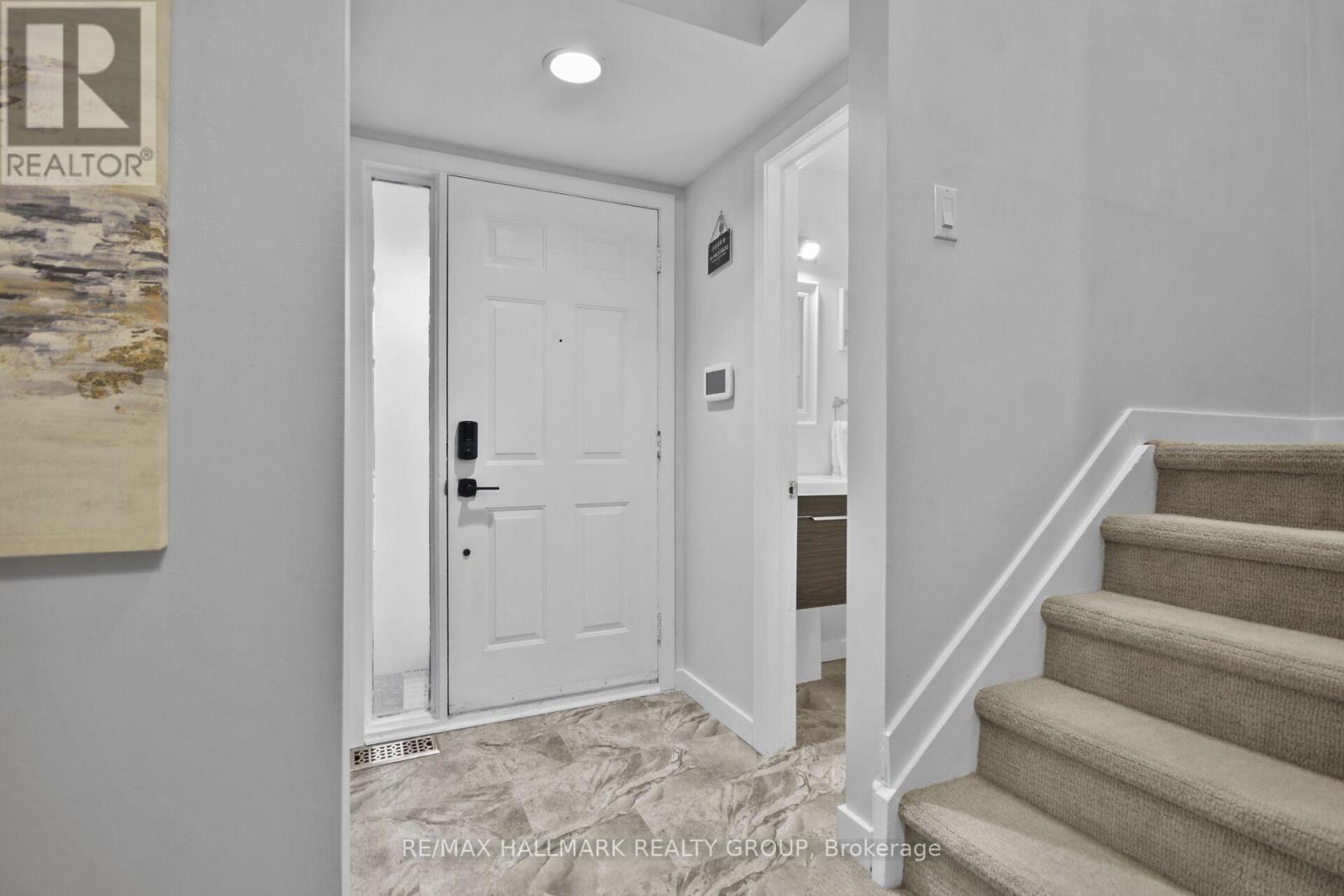 52 Peacock Crescent, Ottawa, Ontario  K2J 3P7 - Photo 5 - X12663008