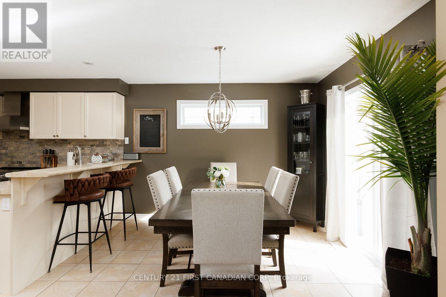 2459 Asima Drive, London South, Ontario  N6M 0B3 - Photo 9 - X12663006