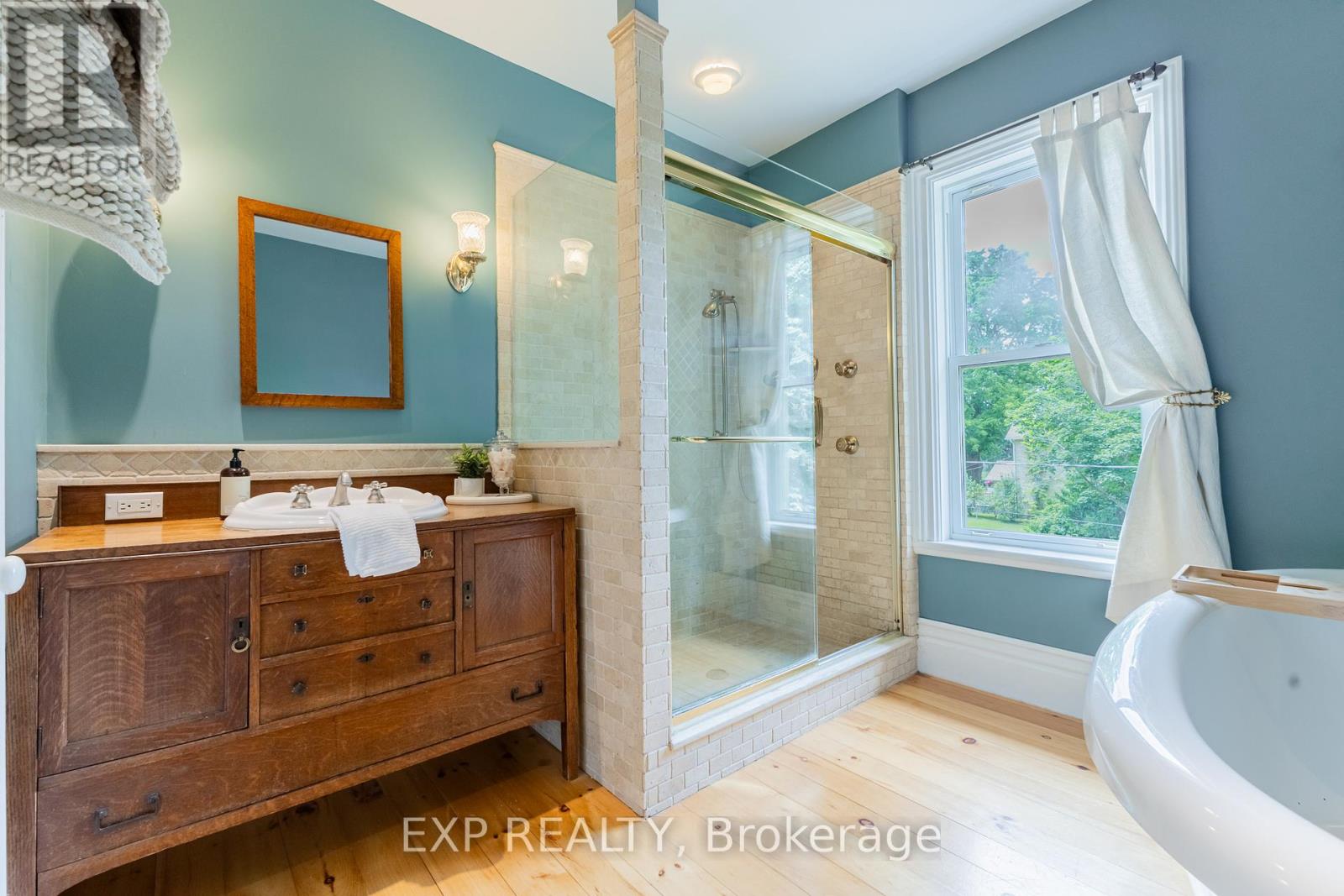 283 Hastings Street, North Middlesex, Ontario  N0M 2K0 - Photo 23 - X12663052