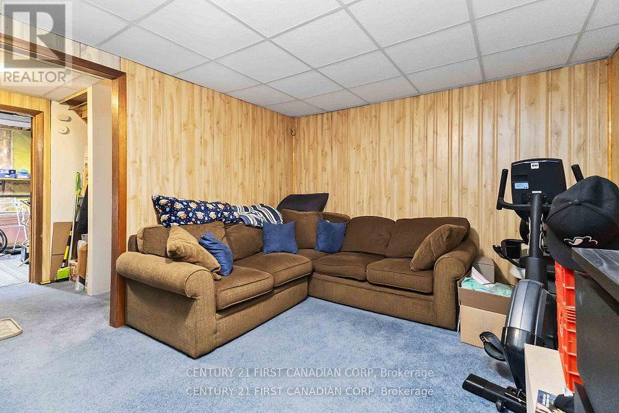 71 Golfdale Crescent, London South, Ontario  N6C 5P3 - Photo 21 - X12663092