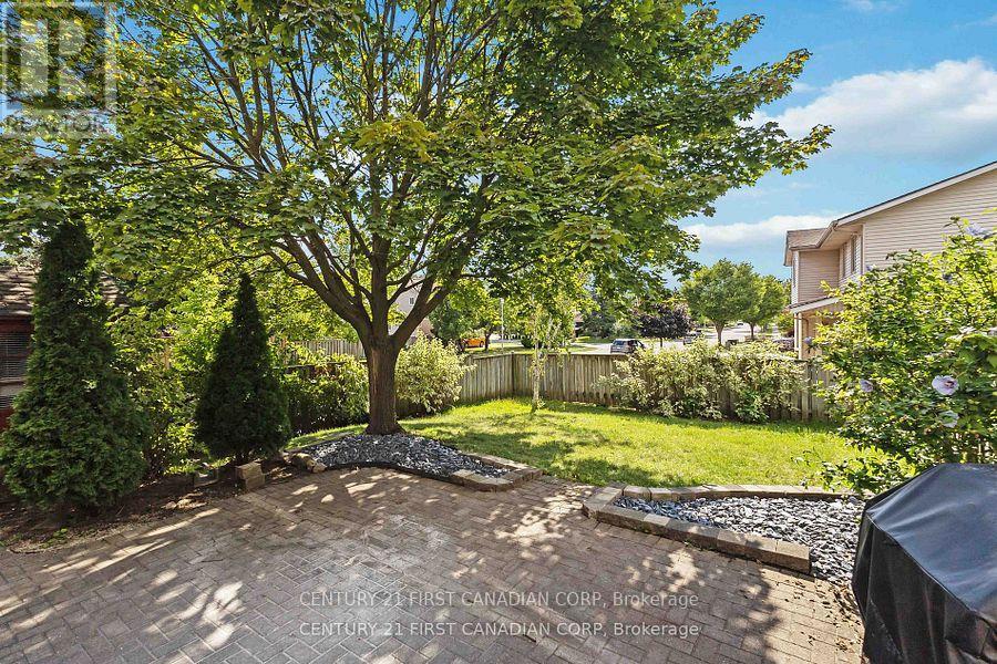 71 Golfdale Crescent, London South, Ontario  N6C 5P3 - Photo 26 - X12663092