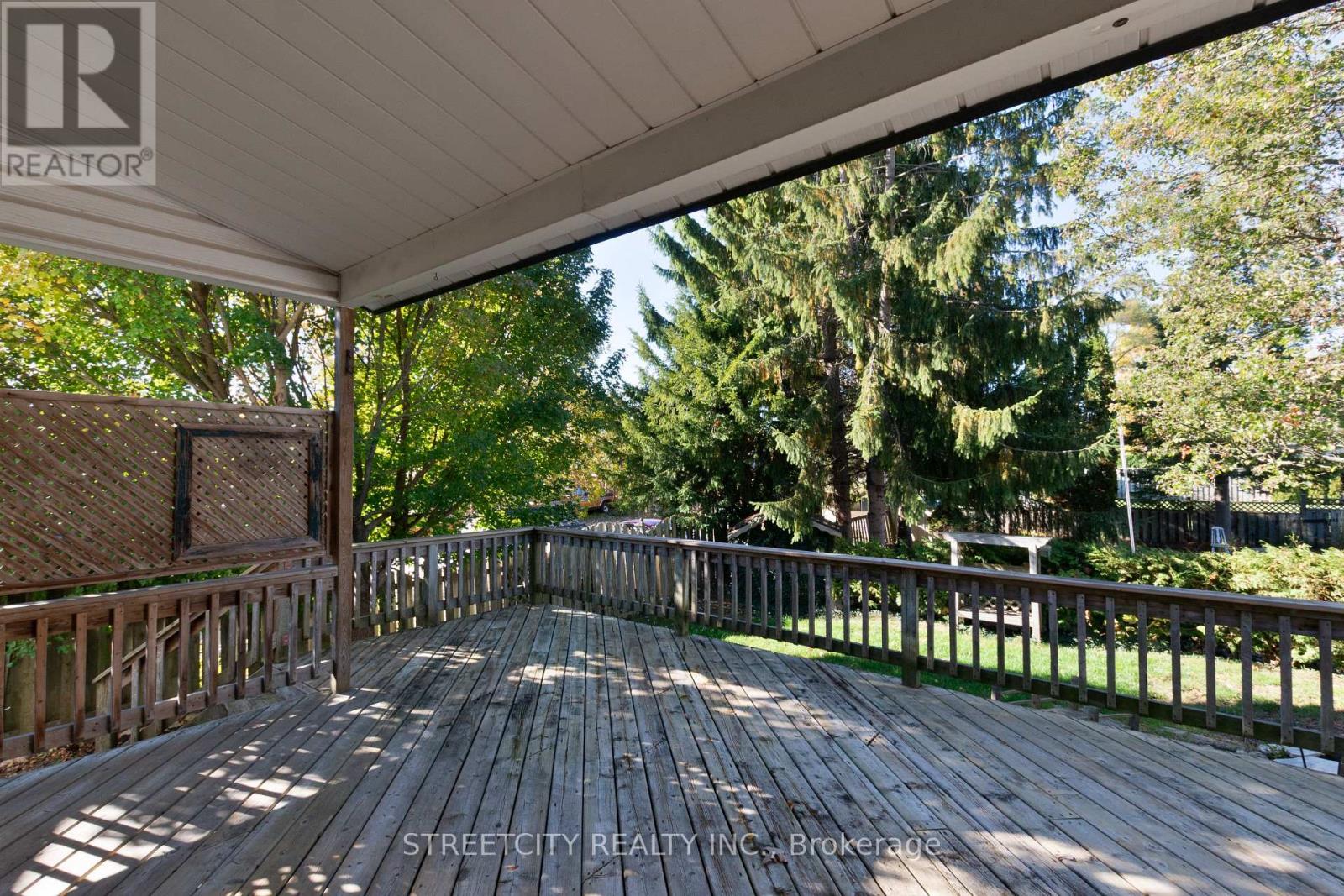 58 Norwich Avenue, Woodstock (Woodstock - South), Ontario  N4S 3V2 - Photo 38 - X12663120