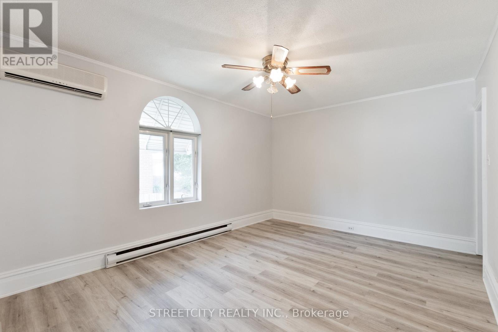 58 Norwich Avenue, Woodstock, Ontario  N4S 3V2 - Photo 8 - X12663120