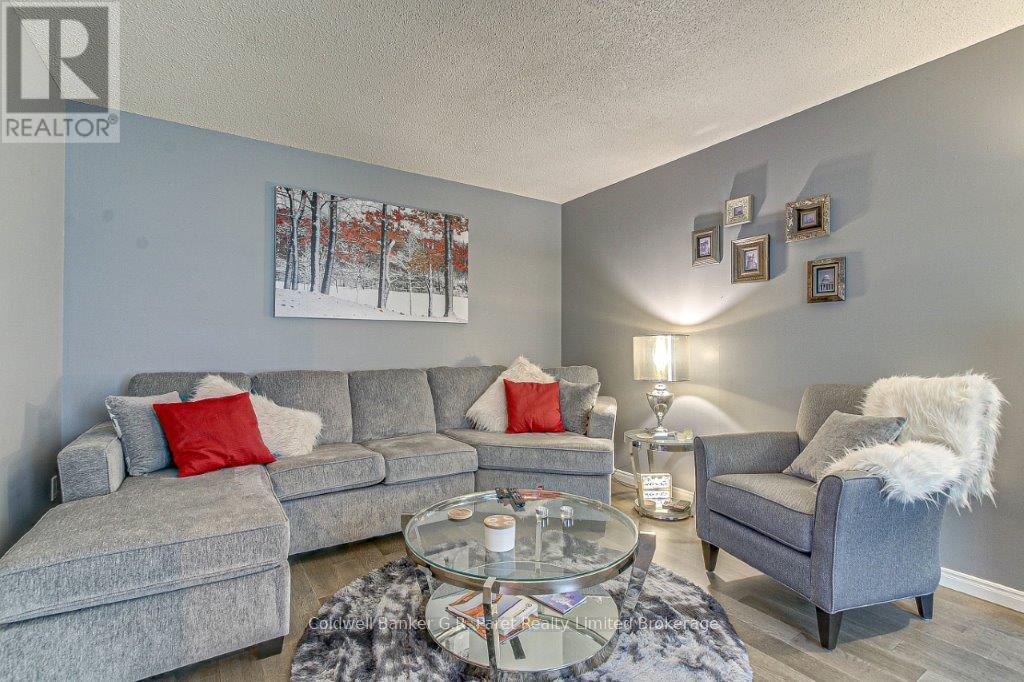 15 - 1 Lamer's Court, Tillsonburg, Ontario  N4G 4T6 - Photo 3 - X12663022