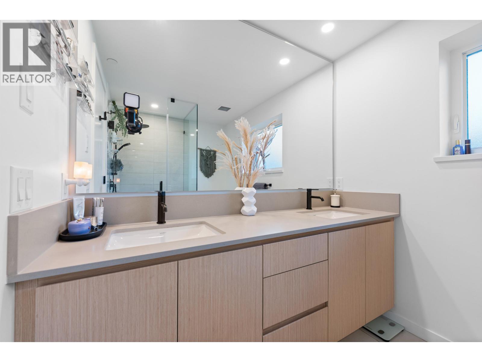 5 528 E 2nd Street, North Vancouver, British Columbia  V7L 0G8 - Photo 19 - R3075788