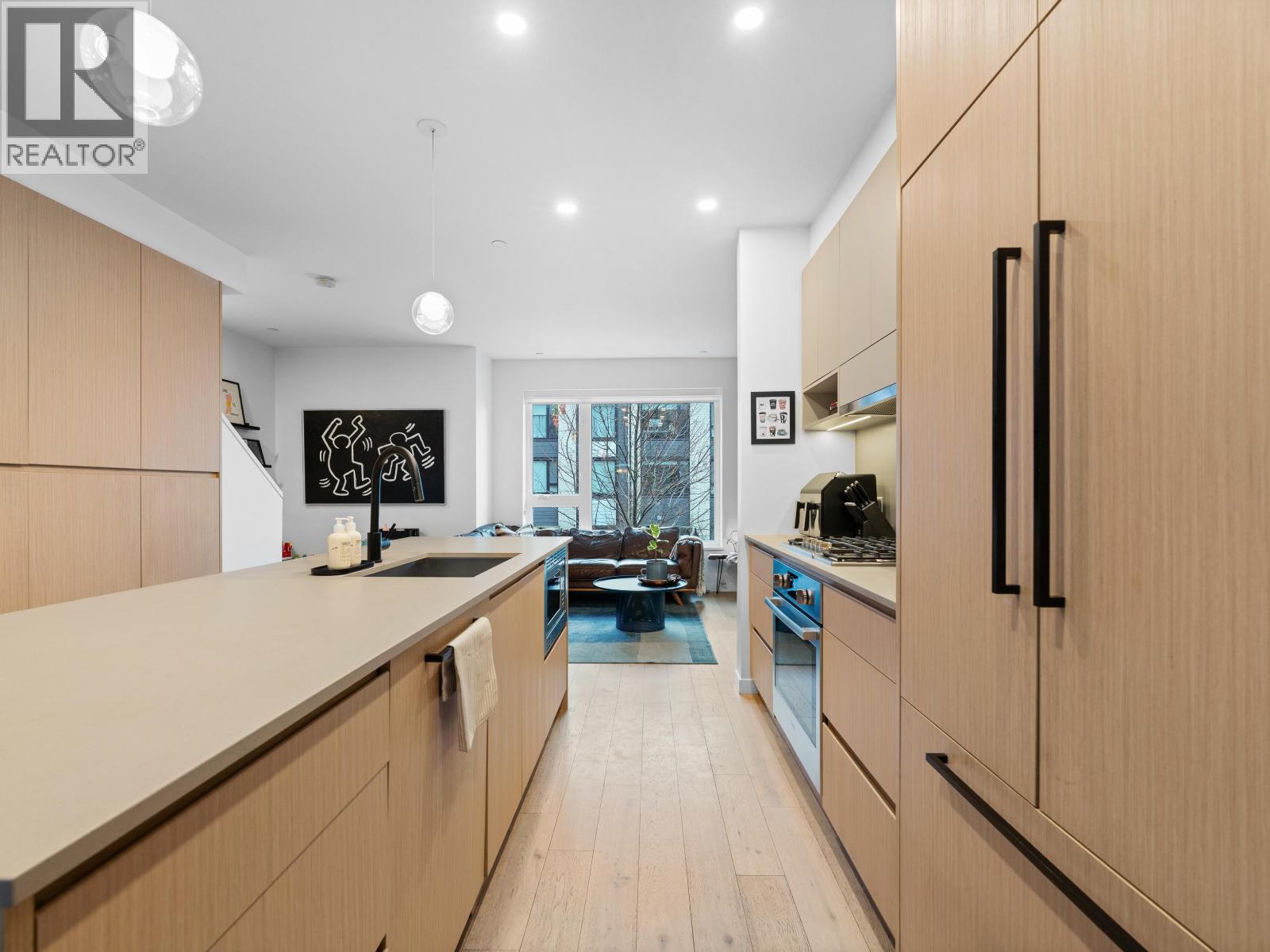 5 528 E 2nd Street, North Vancouver, British Columbia  V7L 0G8 - Photo 4 - R3075788