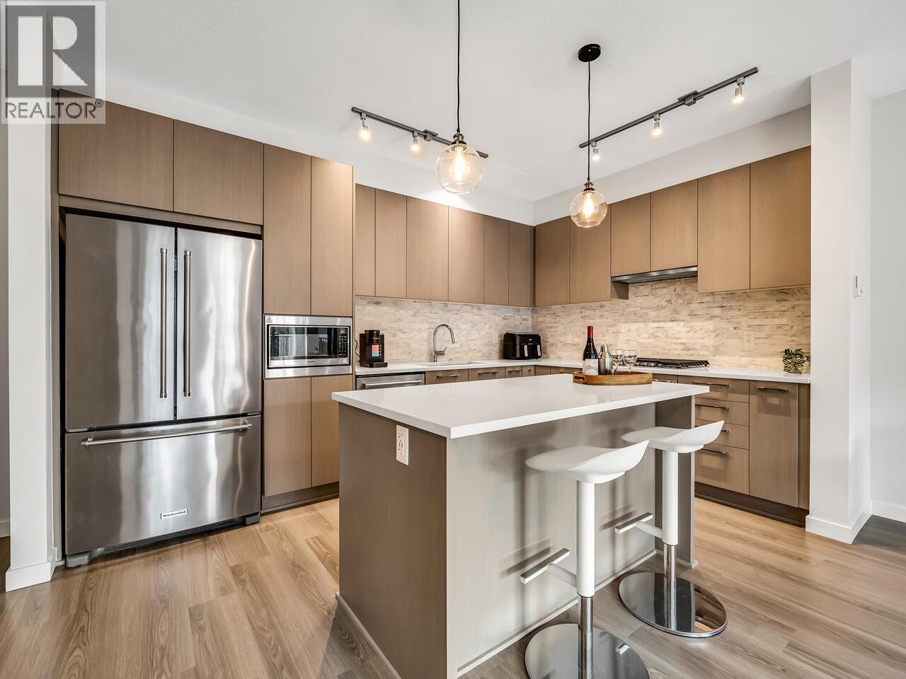 40 3500 Burke Village Promenade, Coquitlam, British Columbia  V3E 0N2 - Photo 11 - R3075791