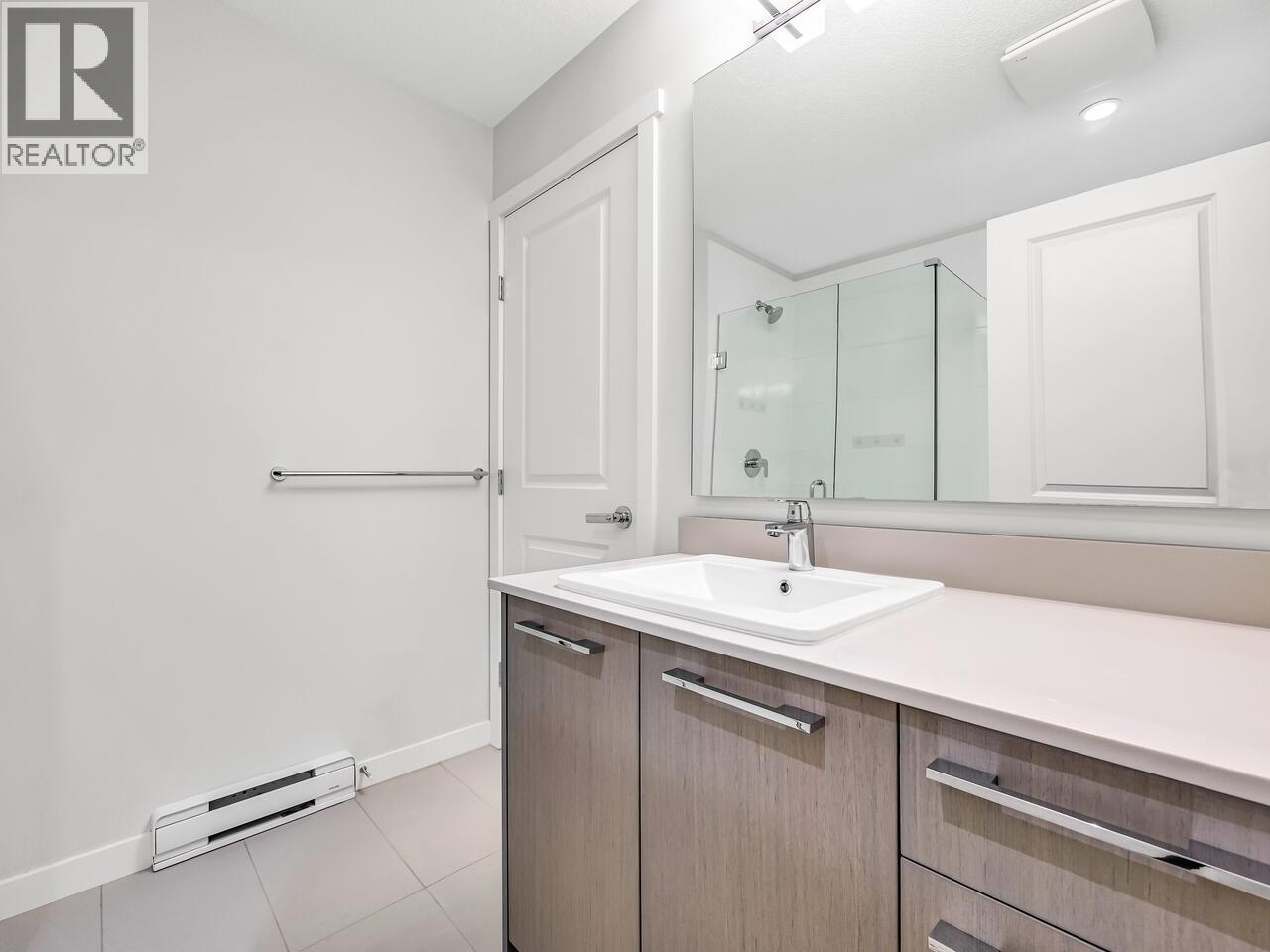 40 3500 Burke Village Promenade, Coquitlam, British Columbia  V3E 0N2 - Photo 19 - R3075791