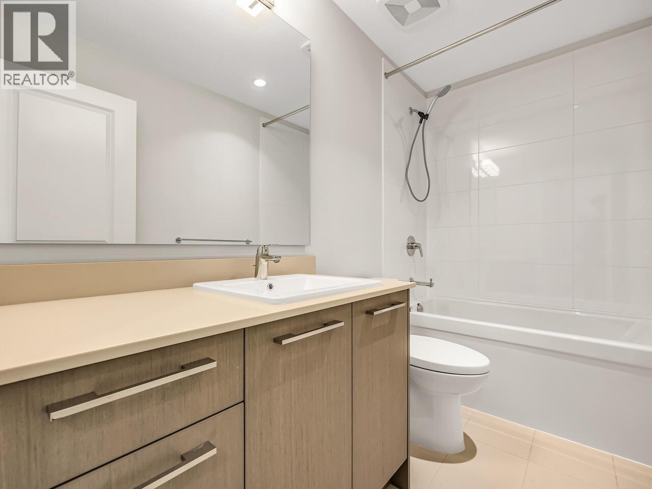 40 3500 Burke Village Promenade, Coquitlam, British Columbia  V3E 0N2 - Photo 26 - R3075791