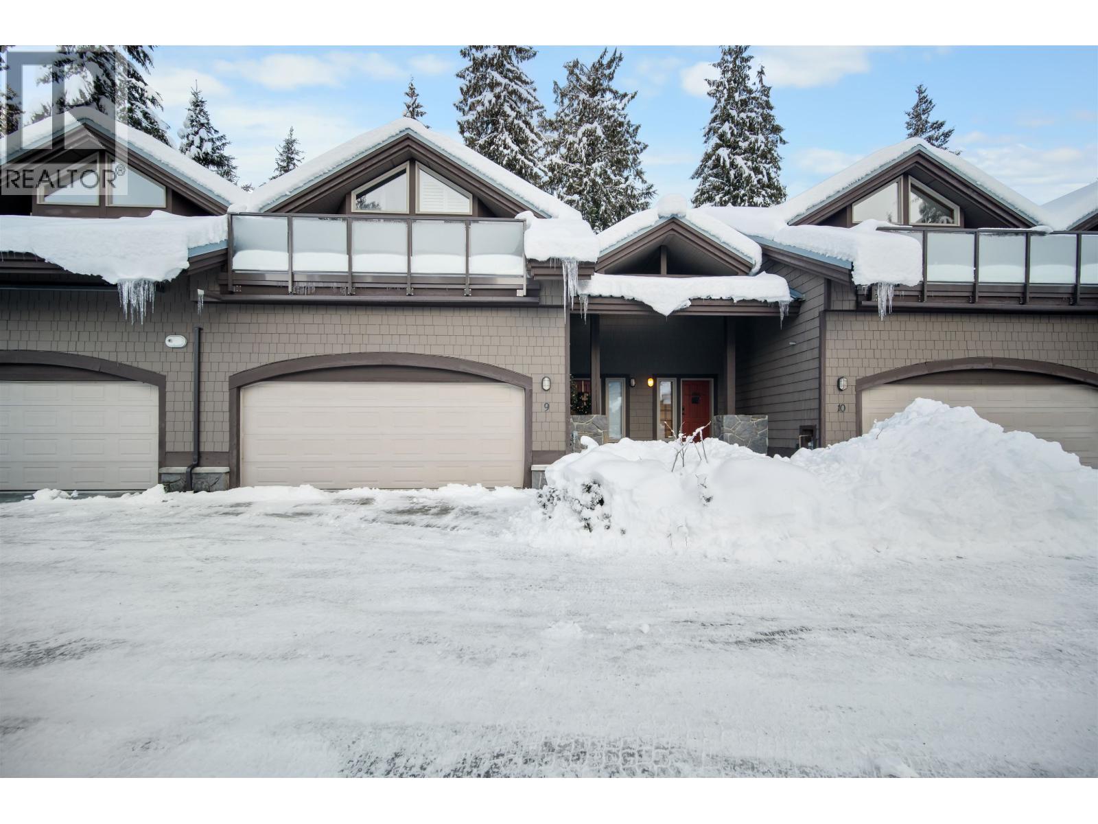 9 2200 Taylor Way, Whistler, British Columbia  V0N 1B0 - Photo 2 - R3075804