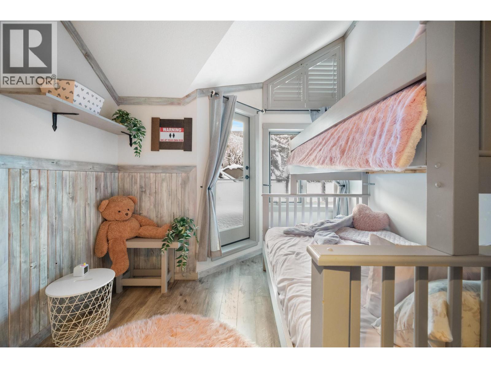 9 2200 Taylor Way, Whistler, British Columbia  V0N 1B0 - Photo 32 - R3075804